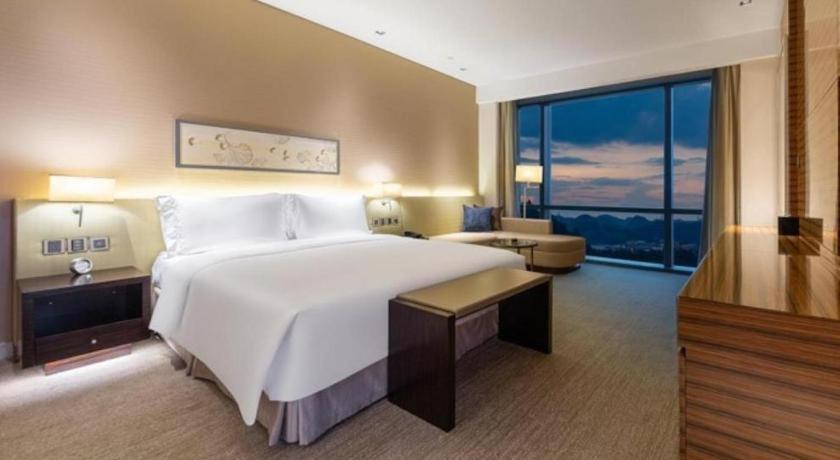 New World Guiyang Hotel Exterior photo